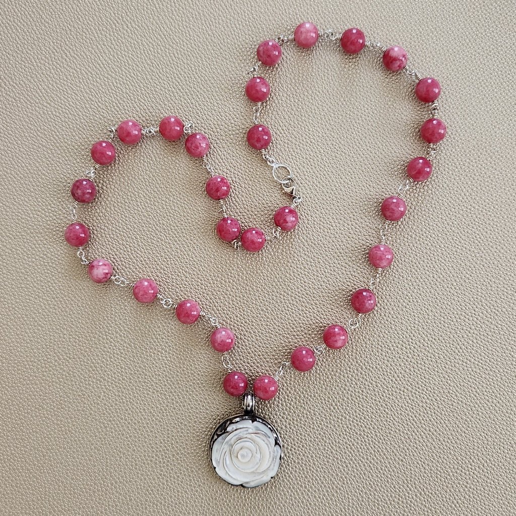Strawberry Jade Necklace W/ Mother Of Pearl Rose Pendant--25"
